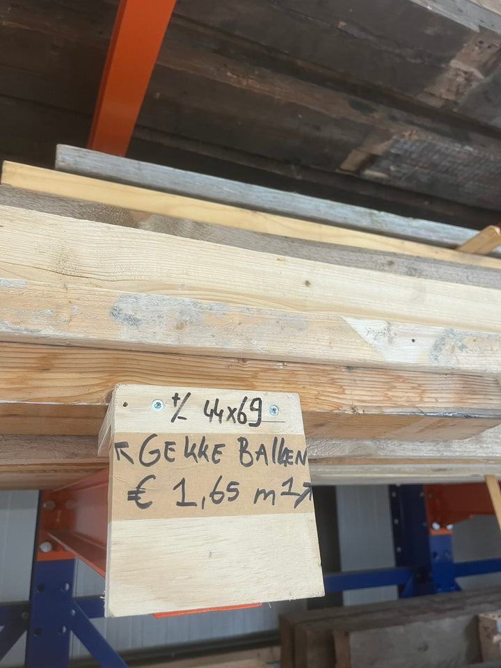 Gekke rest balken 1,65 m1