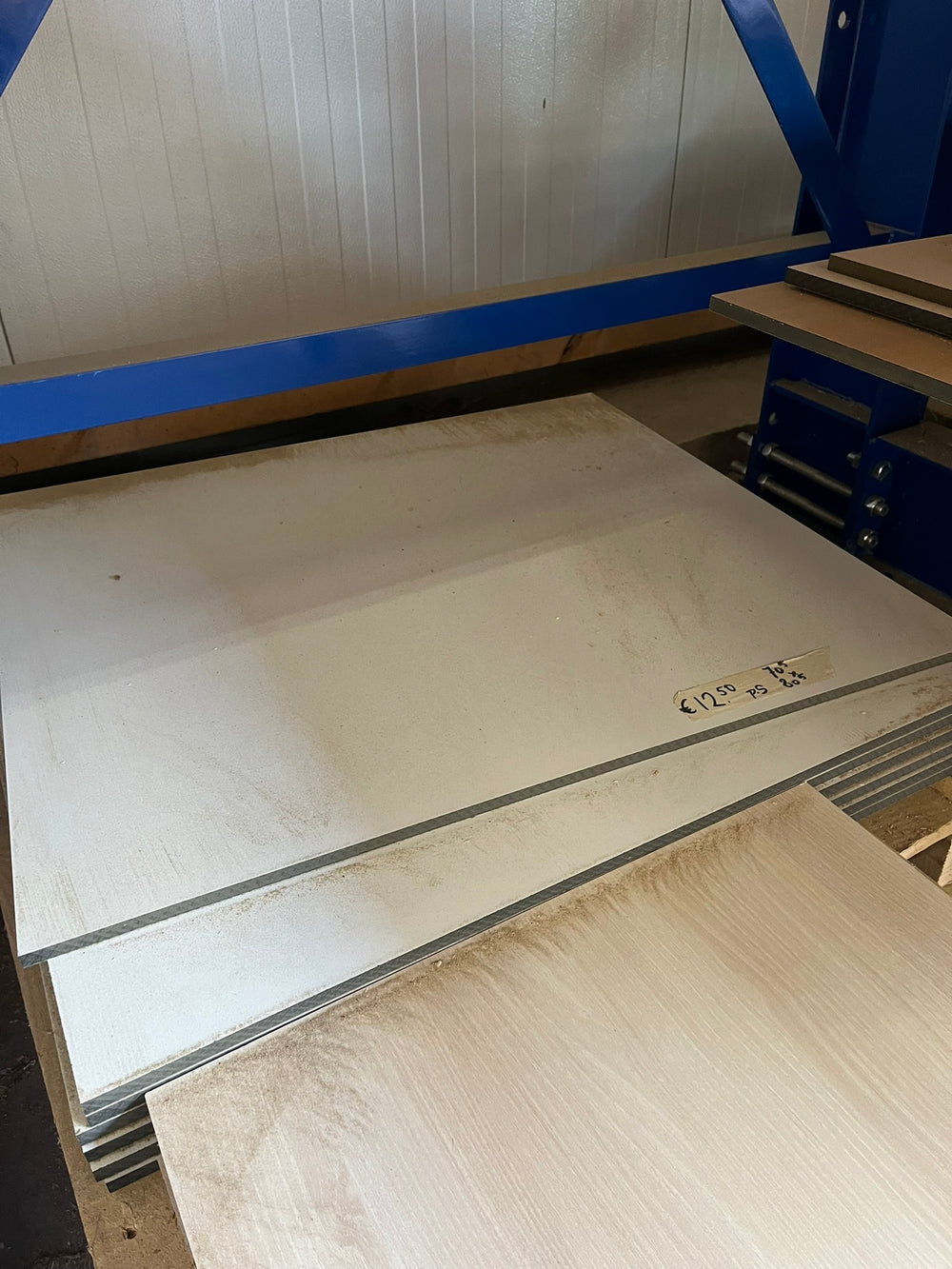trespa HPL 70,5x80,5 €12,50 ps
