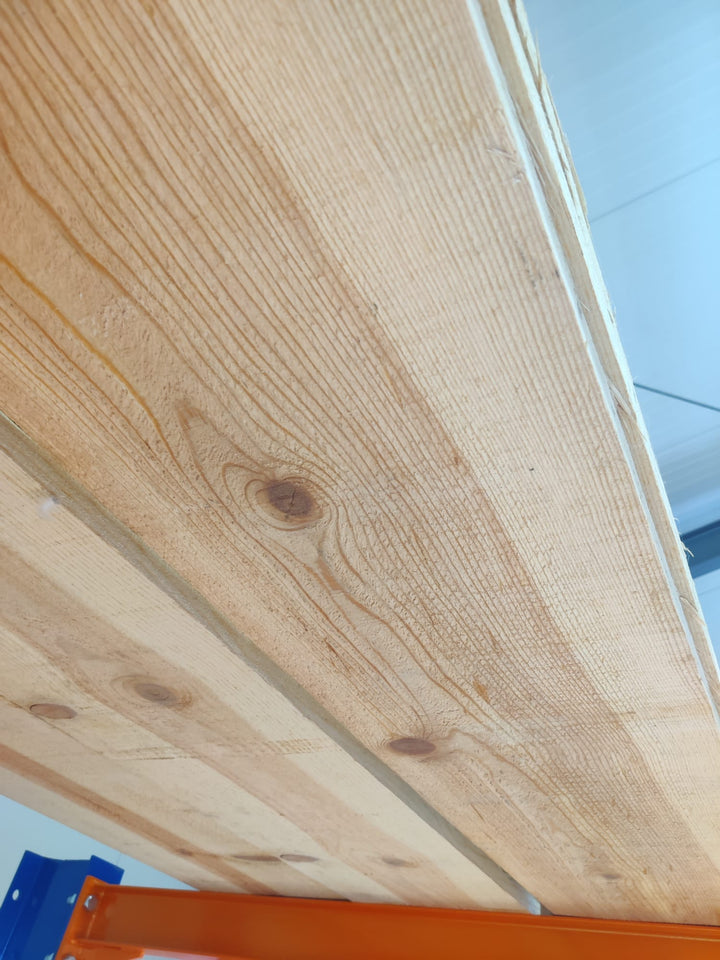 yellow pine 25x295x4200mm €35,-